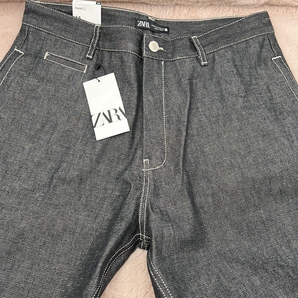 Zara men’s 100% cotton relaxed fit size 34 black jeans